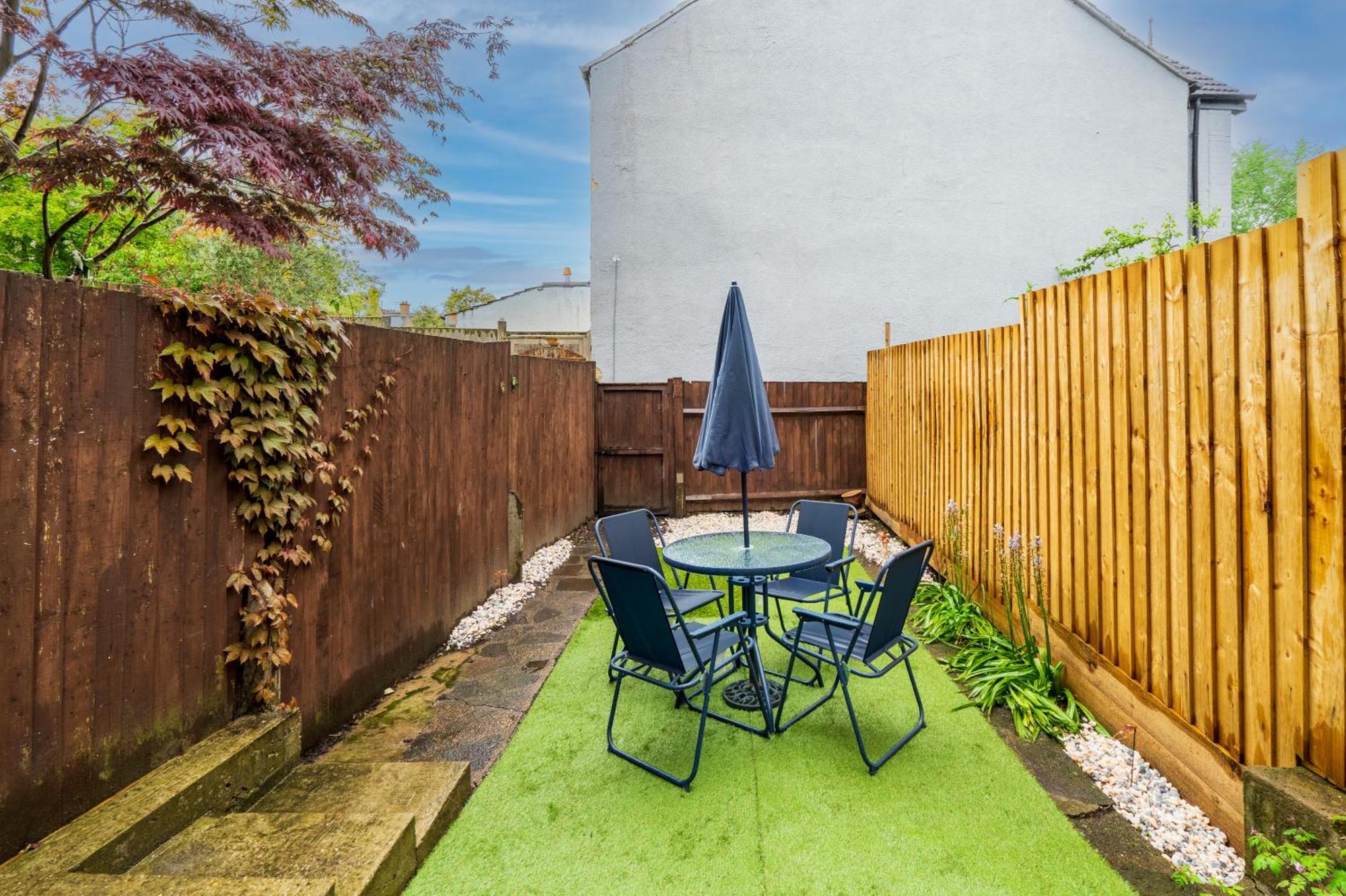 Modern 3 Bedroom Apartment In Wimbeldon Park Londres Exterior foto