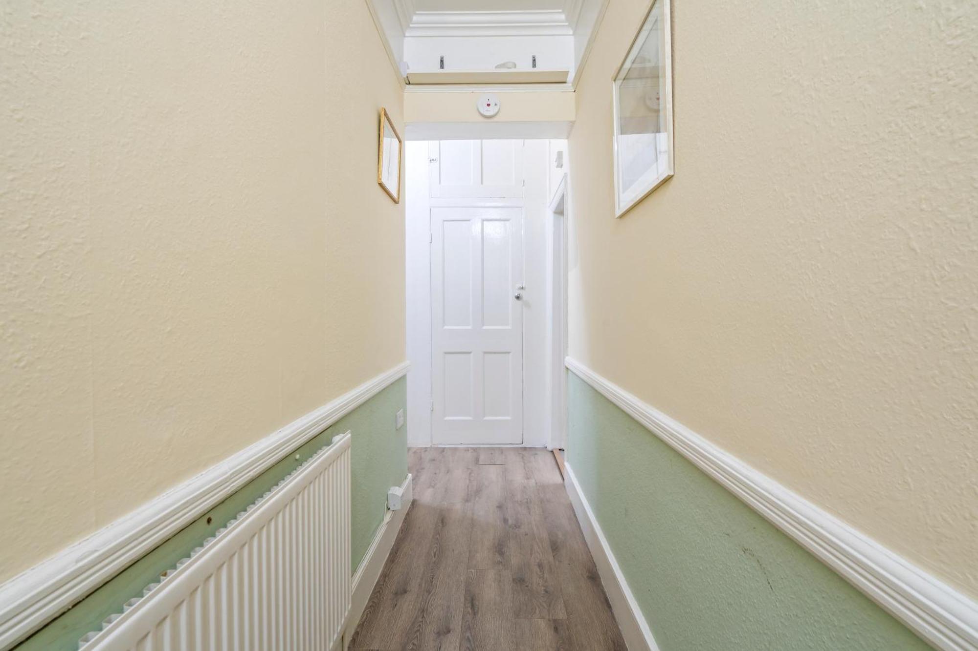 Modern 3 Bedroom Apartment In Wimbeldon Park Londres Exterior foto